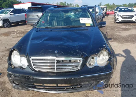 2007 Mercedes-Benz C 280 Luxury 4Matic z USA, uszkodzony, nr VIN WDBRF92H97F928277